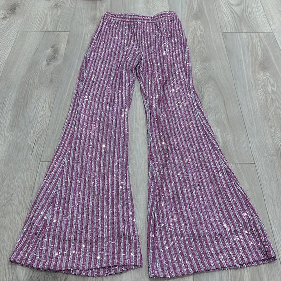 Brand new pink sequins matching set. Size small. - Picture 3 of 3